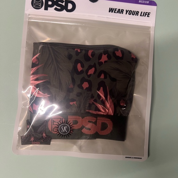 PSD Sports Bra - Picture 2 of 5